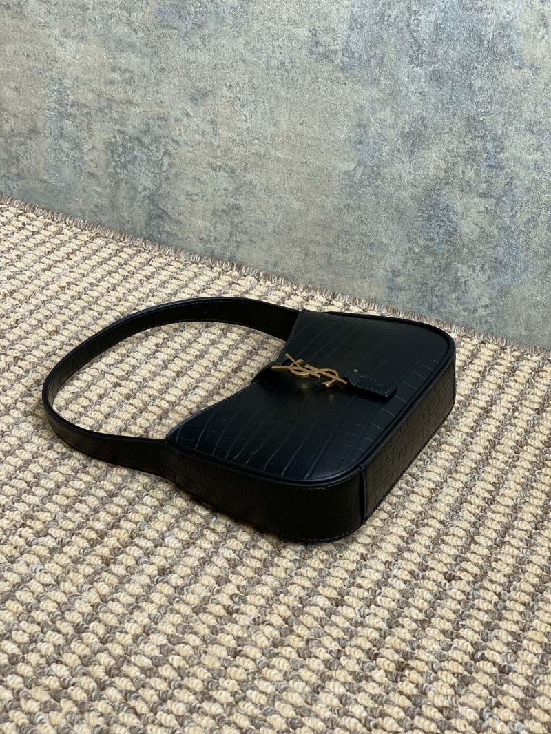 Y51 hobo bags